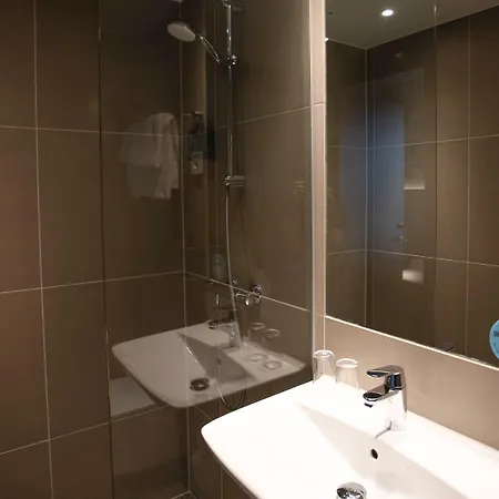 Hotell Comfort 4*