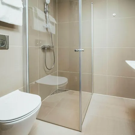 Comfort Hotel 4*
