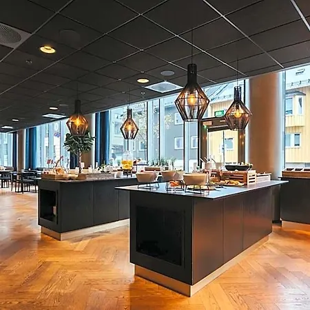 Comfort Hotel 4*